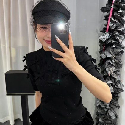 Womens Slim-fit Crew-neck Short-sleeve Knit Top