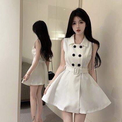Waist-cinched Sleeveless Lapel-collar Trench-style Dress