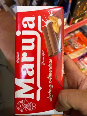Maruja Chocolate con leche y almendras